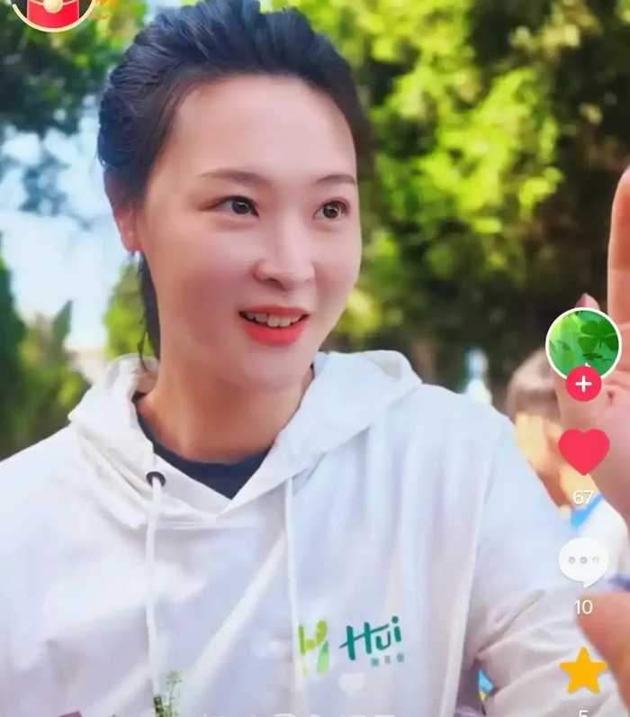 退役后的惠若琪更忙了：跑乡村、办联赛，把排球往实处做